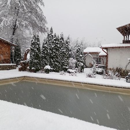 Gasthaus Maria Borlova ภายนอก รูปภาพ