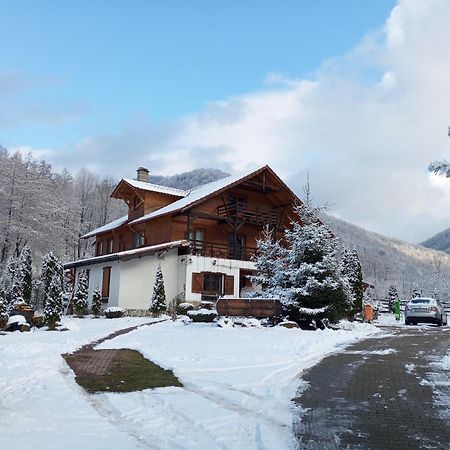Gasthaus Maria Borlova ภายนอก รูปภาพ
