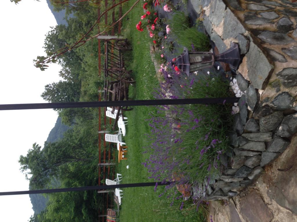 Gasthaus Maria Borlova ภายนอก รูปภาพ