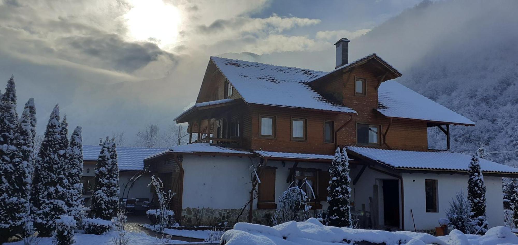 Gasthaus Maria Borlova ภายนอก รูปภาพ