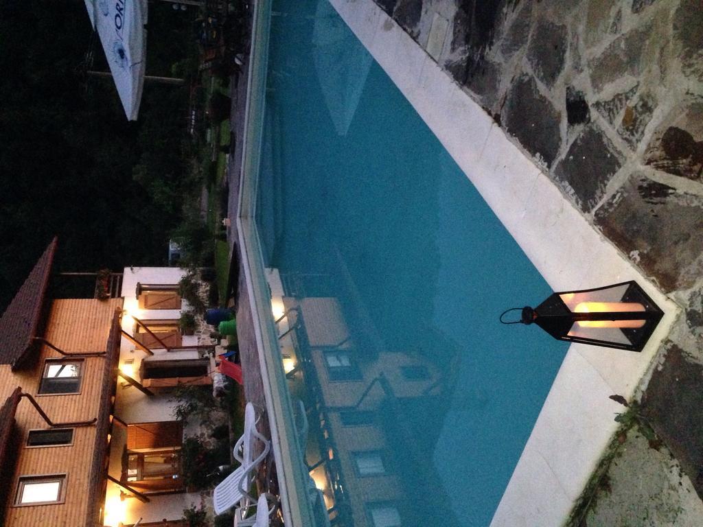 Gasthaus Maria Borlova ภายนอก รูปภาพ