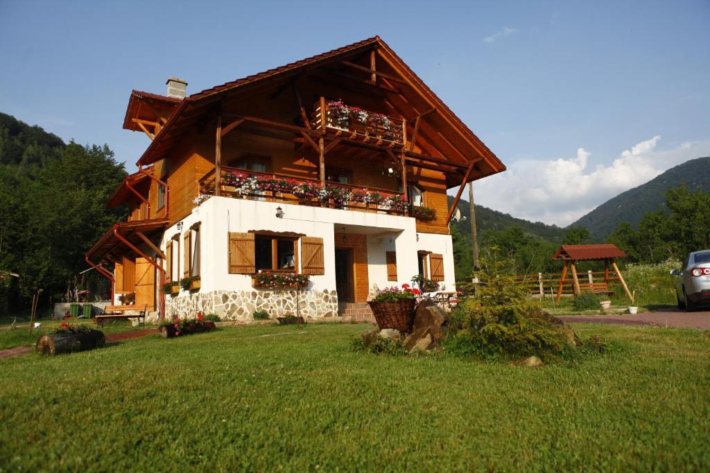 Gasthaus Maria Borlova ภายนอก รูปภาพ