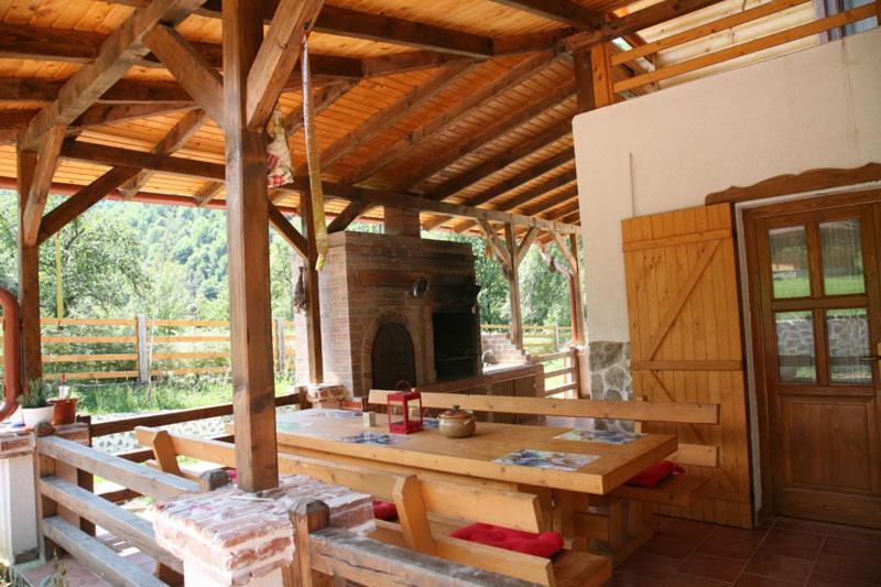 Gasthaus Maria Borlova ภายนอก รูปภาพ