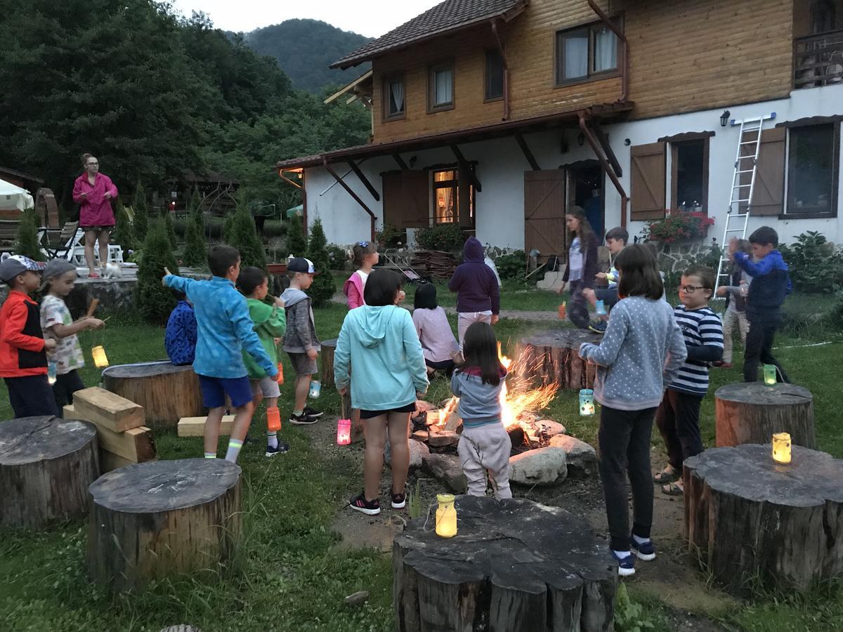 Gasthaus Maria Borlova ภายนอก รูปภาพ